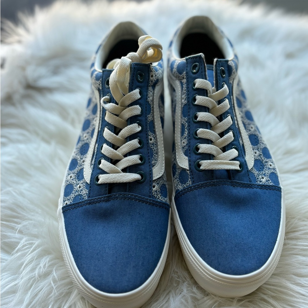 Brand New Women’s Vans